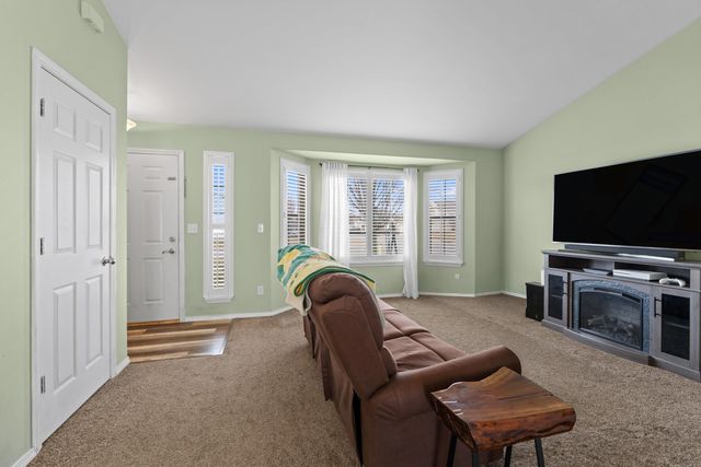 2116 N Tschirley Rd, Greenacres, WA 99016