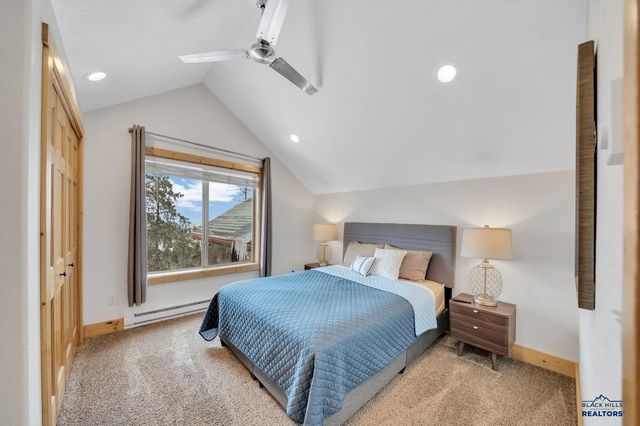 21172 STEWART SLOPE CIR, Lead, SD 57754