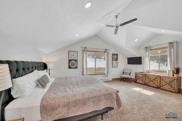 21172 STEWART SLOPE CIR, Lead, SD 57754