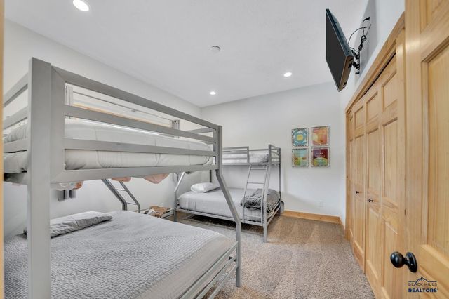 21172 STEWART SLOPE CIR, Lead, SD 57754