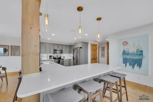 21172 STEWART SLOPE CIR, Lead, SD 57754