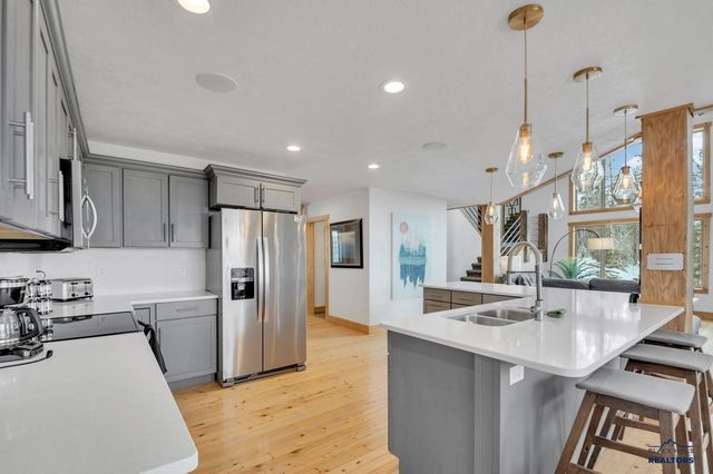 21172 STEWART SLOPE CIR, Lead, SD 57754