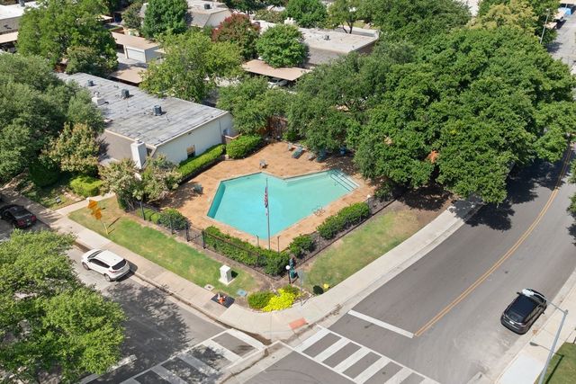 13752 Flagstone Lane, Dallas, TX 75240
