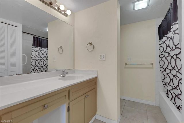 3460 KEY DR 415, North Fort Myers, FL 33903