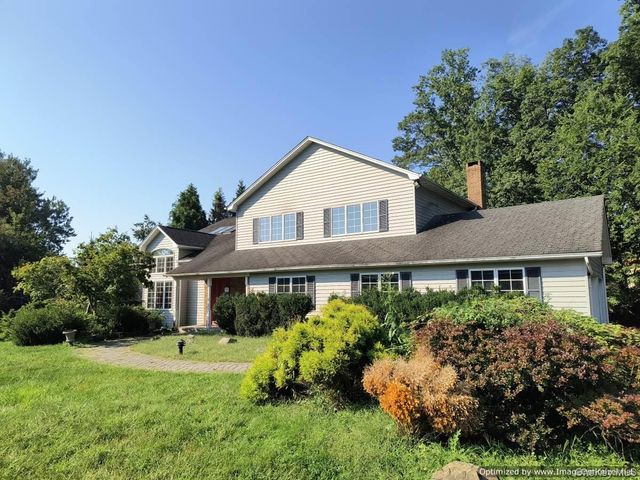 3 Lenni Lenape Court, Stony Point, NY 10980