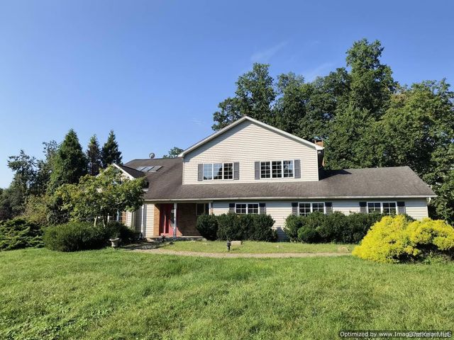 3 Lenni Lenape Court, Stony Point, NY 10980
