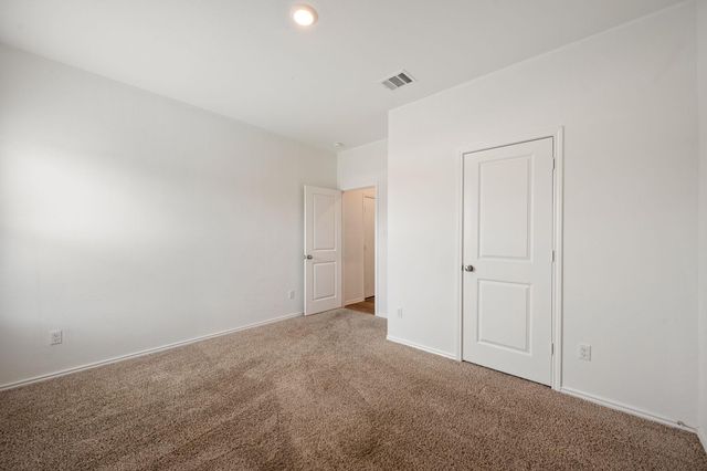 509 Gabriels Bluff DR, Georgetown, TX 78626