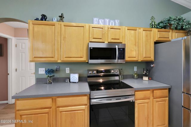 465 N BRIDGESTONE Avenue, Jacksonville, FL 32259