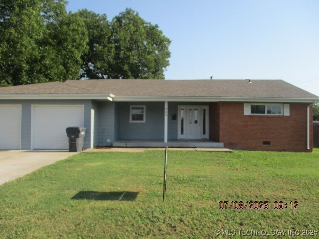 809 Campbell, Ardmore, OK 73401