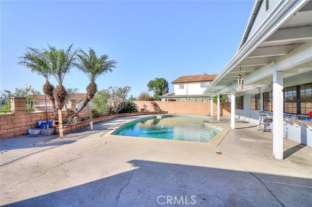 905 Brighton Way, Montebello, CA 90640