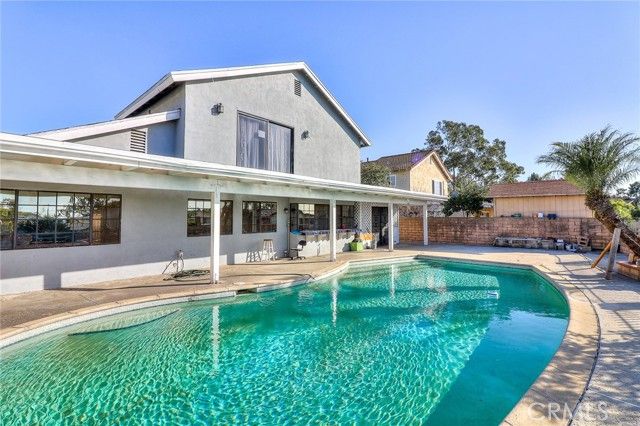 905 Brighton Way, Montebello, CA 90640