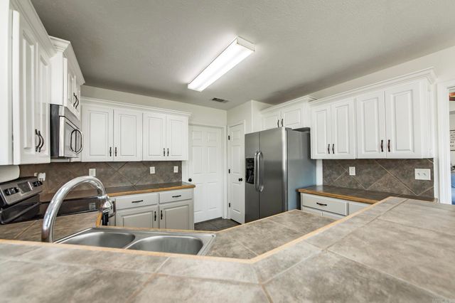 136 Corbin Circle, Cabot, AR 72023