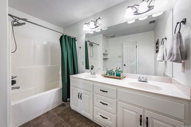 136 Corbin Circle, Cabot, AR 72023