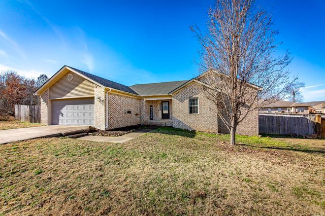 136 Corbin Circle, Cabot, AR 72023