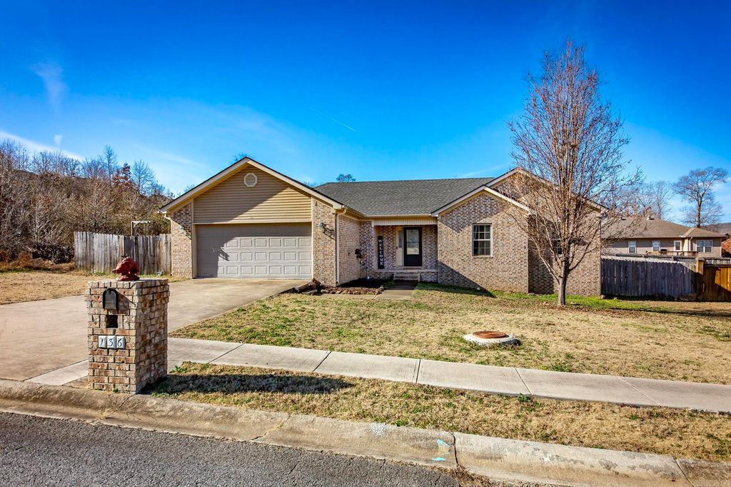 136 Corbin Circle, Cabot, AR 72023