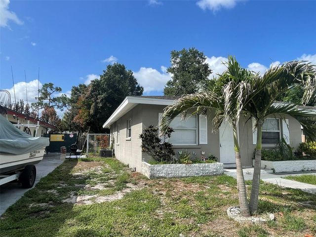 3305 13TH AVENUE W, Bradenton, FL 34205