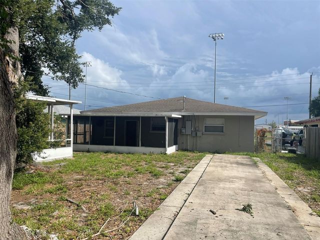 3305 13TH AVENUE W, Bradenton, FL 34205