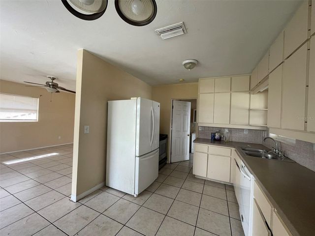 3305 13TH AVENUE W, Bradenton, FL 34205