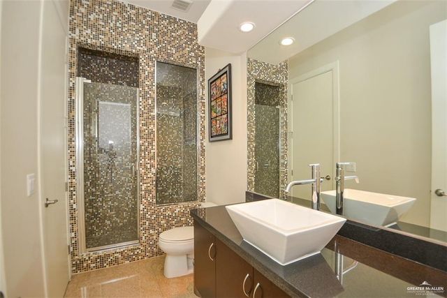 513 Sycamore Avenue, Mission, TX 78572