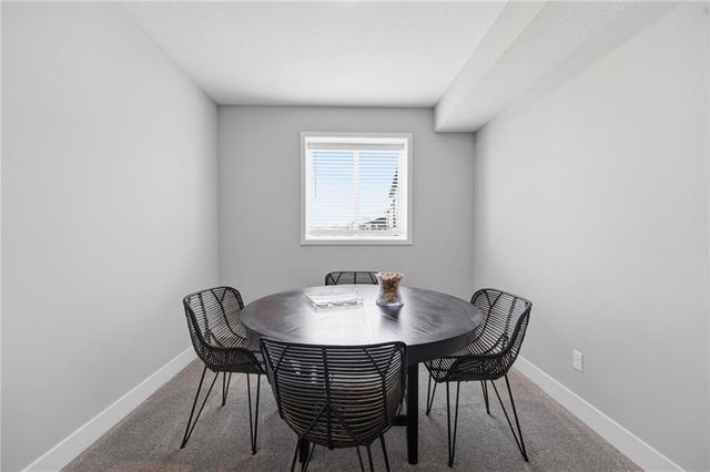 12510 S Parkwood Lane, Lee's Summit, MO 64086