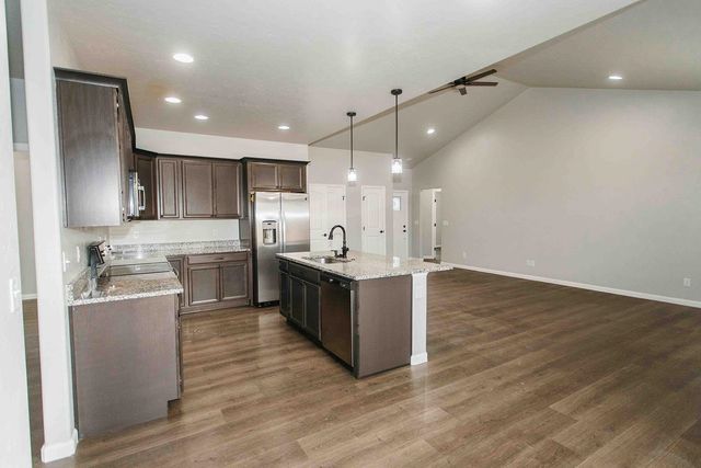 1427 Blue Creek Avenue, Montrose, CO 81401