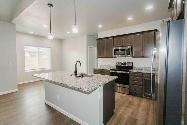 1427 Blue Creek Avenue, Montrose, CO 81401