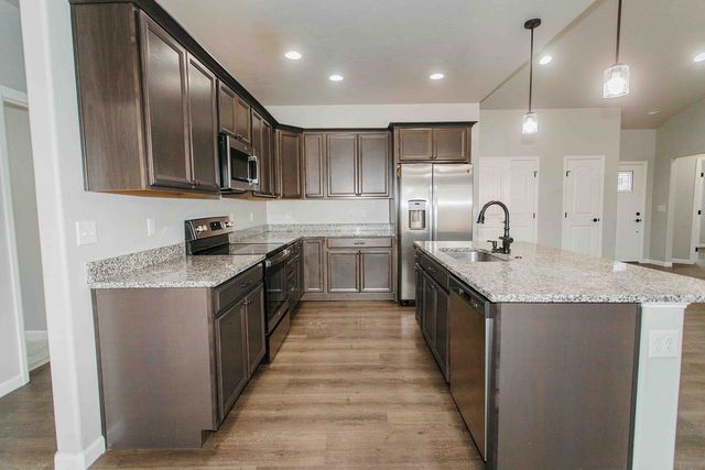 1427 Blue Creek Avenue, Montrose, CO 81401