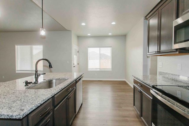 1427 Blue Creek Avenue, Montrose, CO 81401