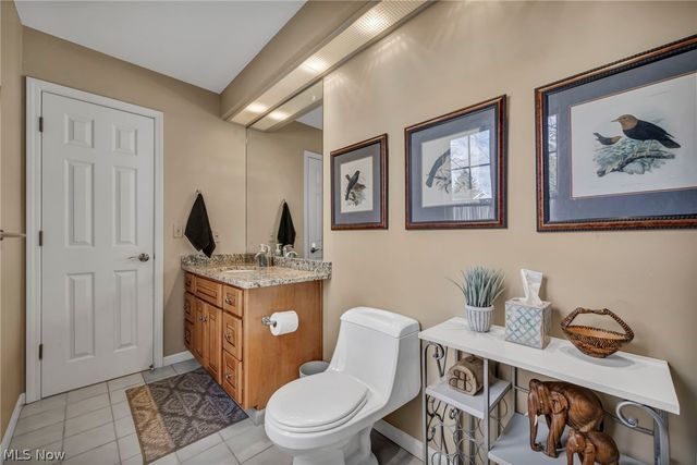 9 Westfield Lane, Rocky River, OH 44116