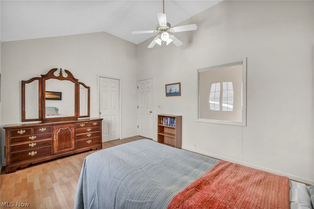 9 Westfield Lane, Rocky River, OH 44116