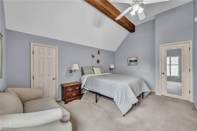 9 Westfield Lane, Rocky River, OH 44116