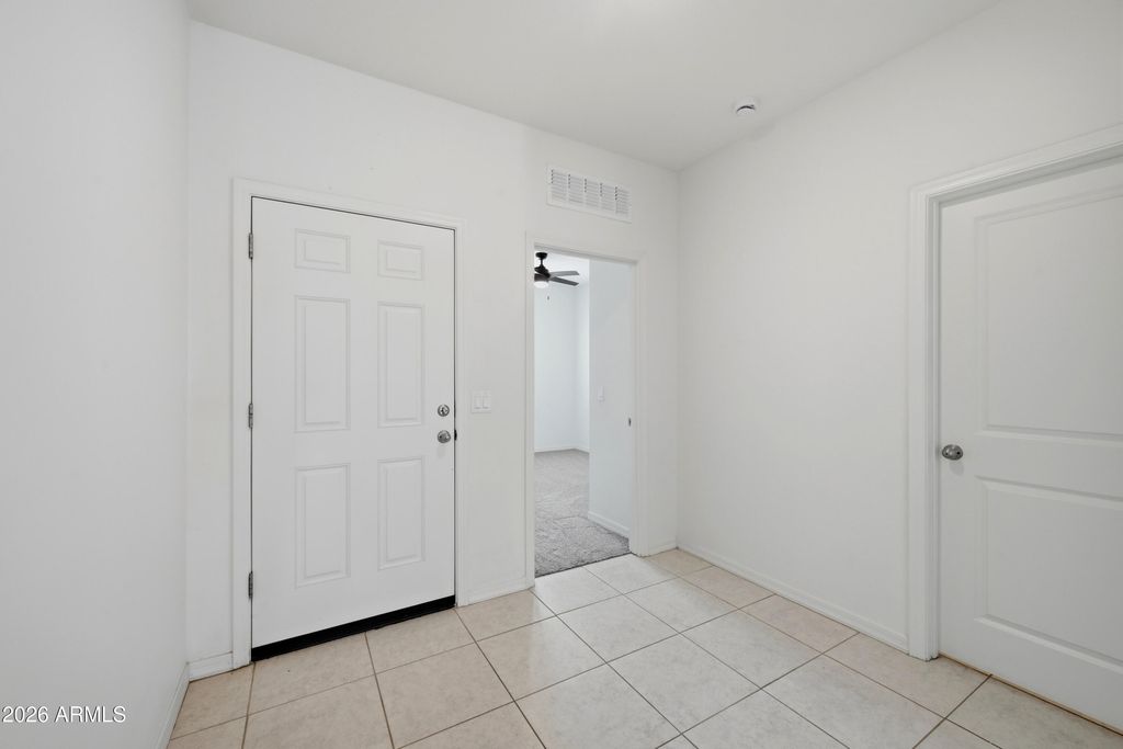 2022 E NEW BONNET Lane, San Tan Valley, AZ 85140 — photo 3