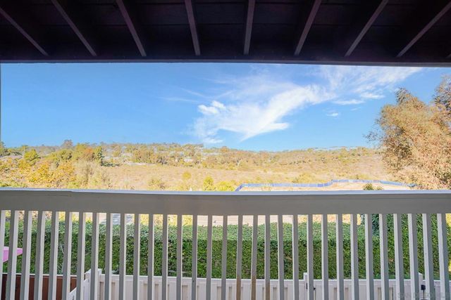 4718 Amberwood Ct, Carlsbad, CA 92008