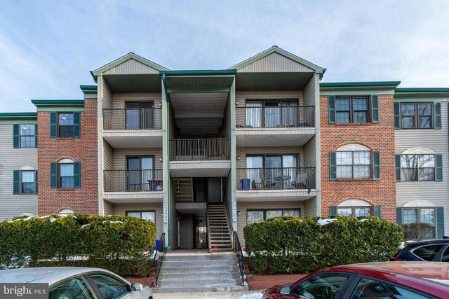 69 FISHER DR, Franklin Park, NJ 08823