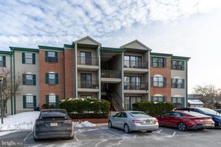 69 FISHER DR, Franklin Park, NJ 08823