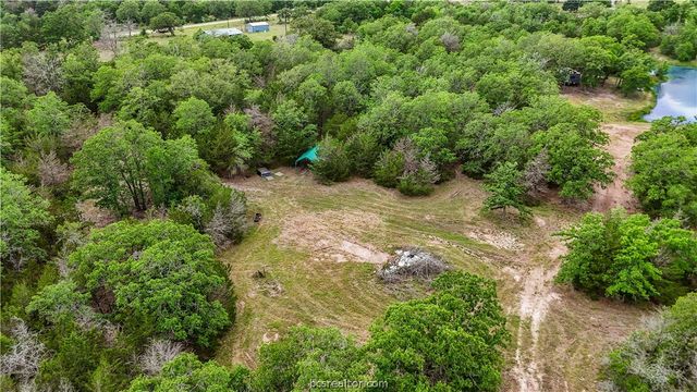 5837 FM 180, Ledbetter, TX 78946