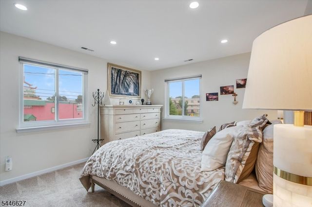 825 Riverside Ave B202, Lyndhurst Twp., NJ 07071