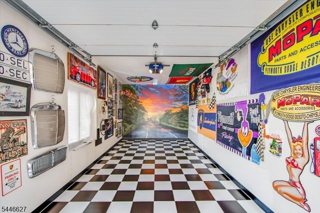 825 Riverside Ave B202, Lyndhurst Twp., NJ 07071