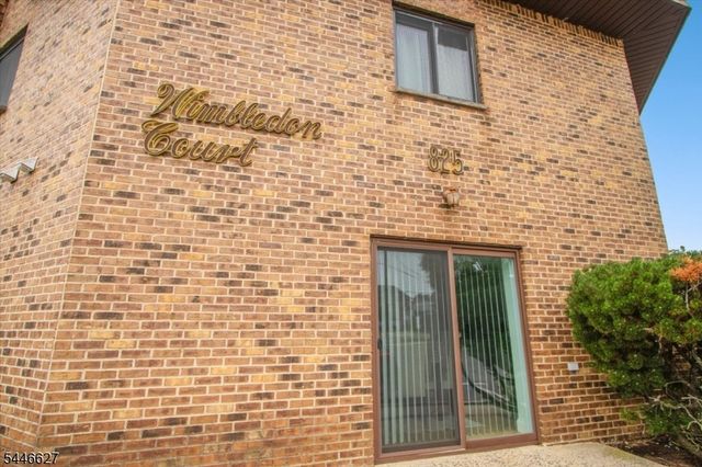 825 Riverside Ave B202, Lyndhurst Twp., NJ 07071