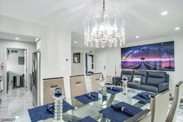 825 Riverside Ave B202, Lyndhurst Twp., NJ 07071