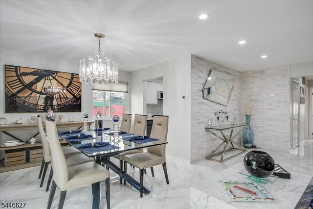 825 Riverside Ave B202, Lyndhurst Twp., NJ 07071