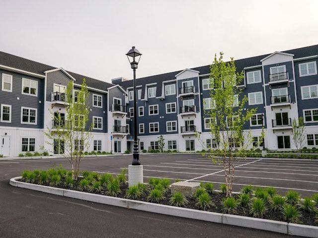 485 Blue Hills Parkway 23, Milton, MA 02186