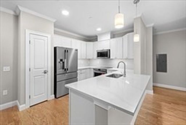 485 Blue Hills Parkway 23, Milton, MA 02186