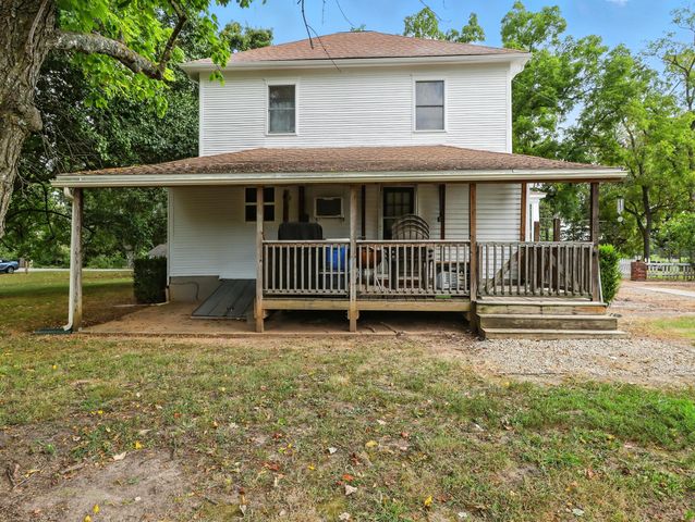2204 Gleghorn Street, West Plains, MO 65775
