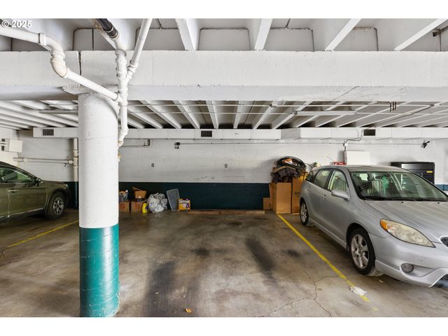2425 Sw 19TH Ave 9, Portland, OR 97201