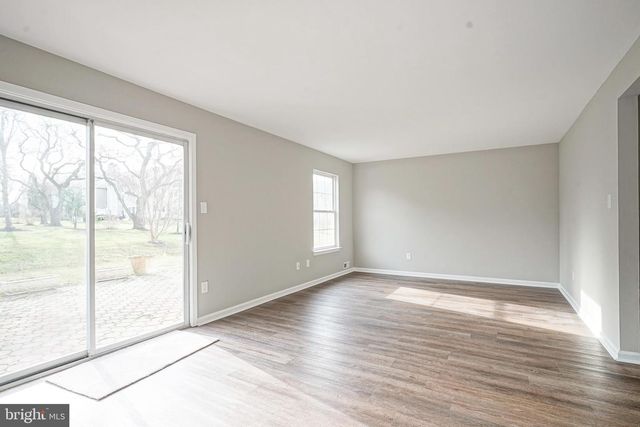 1903 DORAL DR, Blackwood, NJ 08012