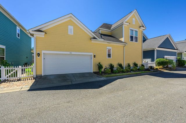 721 McKinley Way, Myrtle Beach, SC 29577