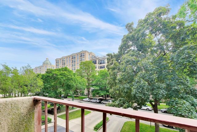 1508 HINMAN Avenue 3A, Evanston, IL 60201