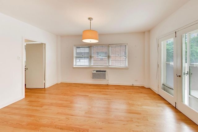 1508 HINMAN Avenue 3A, Evanston, IL 60201