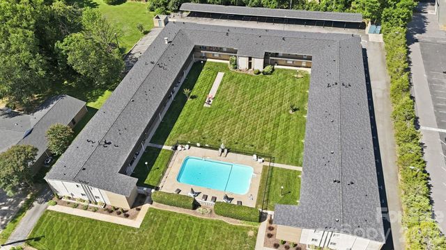 3010 Crosby Road 210, Charlotte, NC 28211
